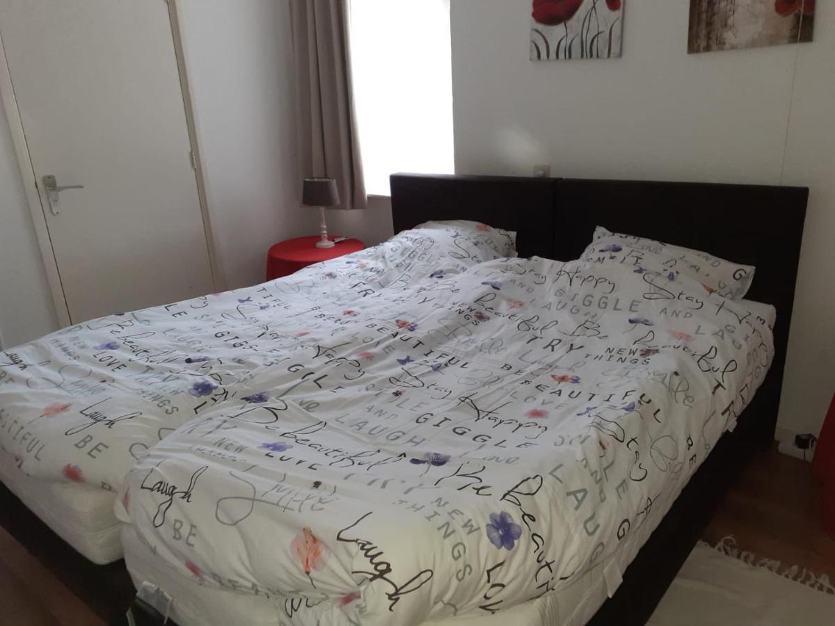 Vakantiehuisje In Centrum أوتمارسوم المظهر الخارجي الصورة